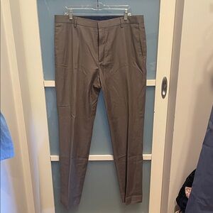 Men's Banana Republic Gray Pants, Non Iron Tailored Slim Fit, 36 x 34, EUC